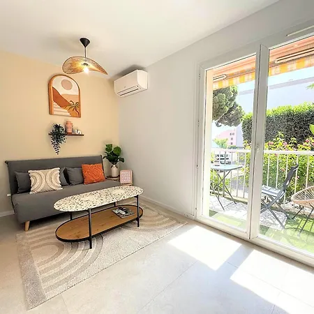 Boheme-chic A Giens, Plages A Pied Апартаменты